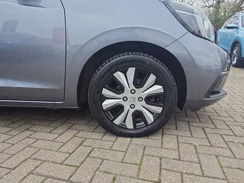 9 of 26 for Honda Jazz 1.5 i-MMD Hybrid SR 5dr eCVT