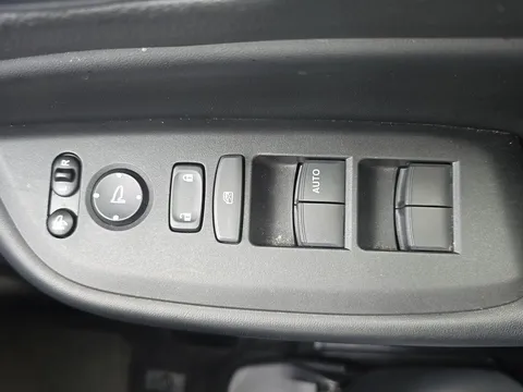 13 of 26 for Honda Jazz 1.5 i-MMD Hybrid SR 5dr eCVT