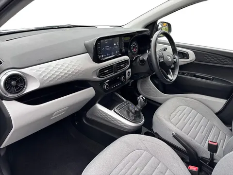 BT72UFM Hyundai i10 1.0 MPi Premium 5dr Auto Thumbnail #4