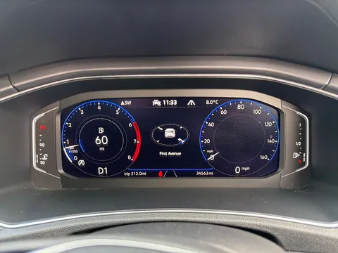 DV71XTC Volkswagen T-Roc 1.5 TSI EVO SEL 5dr DSG Thumbnail #12