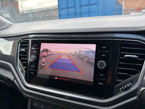 DV71XTC Volkswagen T-Roc 1.5 TSI EVO SEL 5dr DSG Thumbnail #16