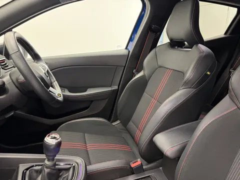 DP69DXJ Renault Clio 1.0 TCe 100 RS Line 5dr Thumbnail #10