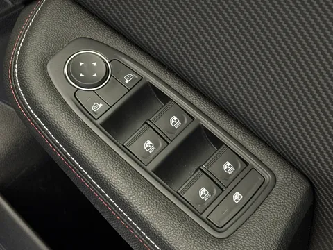 DP69DXJ Renault Clio 1.0 TCe 100 RS Line 5dr Thumbnail #13