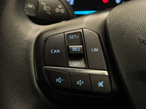 DU20WKC Ford Fiesta 1.0 EcoBoost Active 1 5dr Thumbnail #18