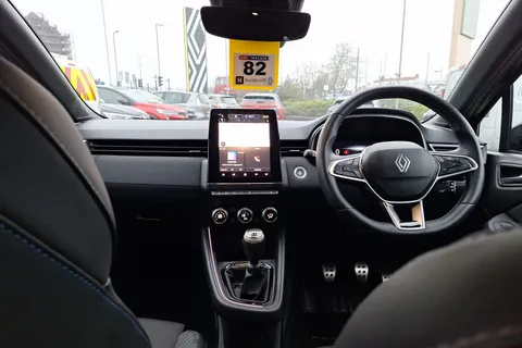 EK74BKG Renault Clio 1.0 TCe 90 Esprit Alpine 5dr Thumbnail #4