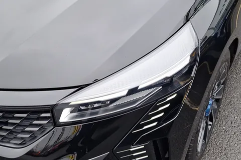 EK74BKG Renault Clio 1.0 TCe 90 Esprit Alpine 5dr Thumbnail #15