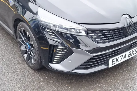 EK74BKG Renault Clio 1.0 TCe 90 Esprit Alpine 5dr Thumbnail #14