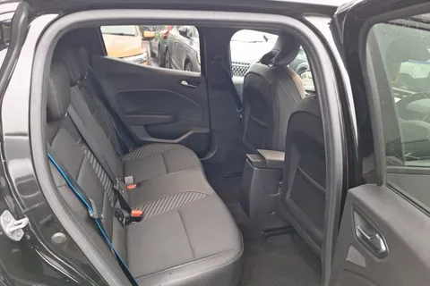 EK74BKG Renault Clio 1.0 TCe 90 Esprit Alpine 5dr Thumbnail #31