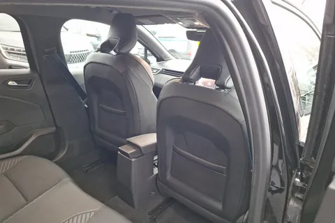 EK74BKG Renault Clio 1.0 TCe 90 Esprit Alpine 5dr Thumbnail #32