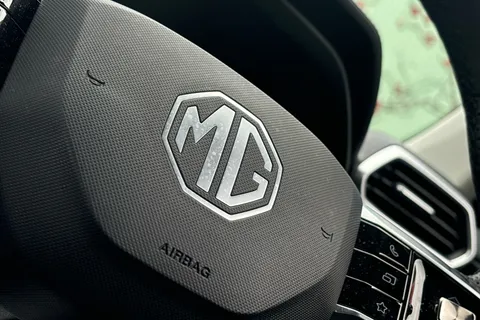 LE74NXC Mg Motor Uk Zs 1.5 Hybrid+ Trophy 5dr Auto Thumbnail #27