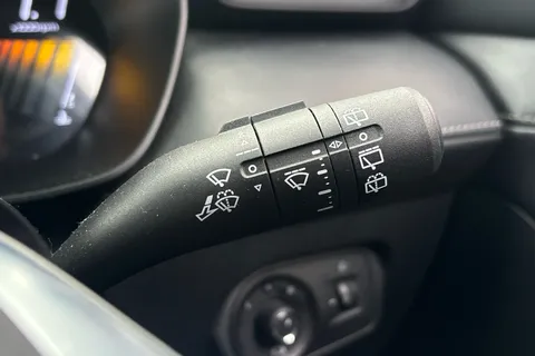 LE74NXC Mg Motor Uk Zs 1.5 Hybrid+ Trophy 5dr Auto Thumbnail #29