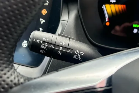 LE74NXC Mg Motor Uk Zs 1.5 Hybrid+ Trophy 5dr Auto Thumbnail #30