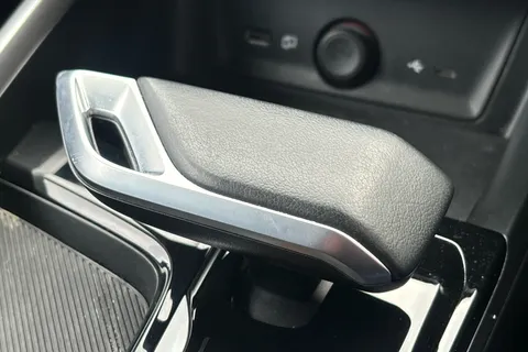 LE74NXC Mg Motor Uk Zs 1.5 Hybrid+ Trophy 5dr Auto Thumbnail #32