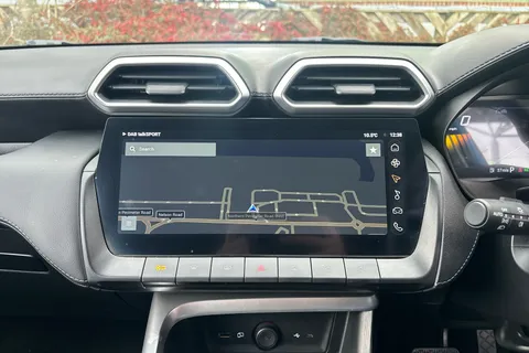 LE74NXC Mg Motor Uk Zs 1.5 Hybrid+ Trophy 5dr Auto Thumbnail #35