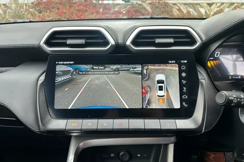 LE74NXC Mg Motor Uk Zs 1.5 Hybrid+ Trophy 5dr Auto Thumbnail #36