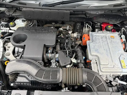 DX73ZGC Nissan Juke 1.6 Hybrid Tekna 5dr Auto Thumbnail #10