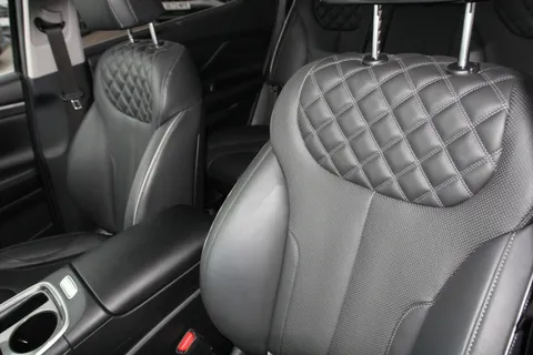 DE73WVD Hyundai Santa Fe 1.6 TGDi Hybrid Ultimate 5dr 4WD Auto Thumbnail #6