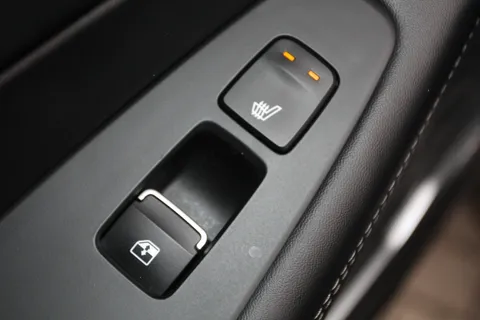 DE73WVD Hyundai Santa Fe 1.6 TGDi Hybrid Ultimate 5dr 4WD Auto Thumbnail #12