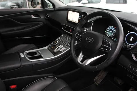 DE73WVD Hyundai Santa Fe 1.6 TGDi Hybrid Ultimate 5dr 4WD Auto Thumbnail #17