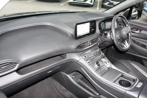 DF22JVC Hyundai Santa Fe 1.6 TGDi Hybrid Ultimate 5dr 4WD Auto Thumbnail #12