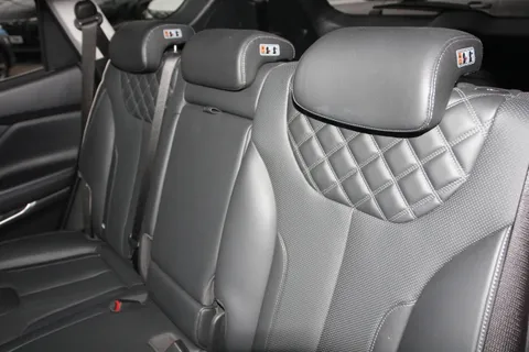 DF22JVC Hyundai Santa Fe 1.6 TGDi Hybrid Ultimate 5dr 4WD Auto Thumbnail #15