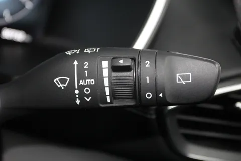 DF22JVC Hyundai Santa Fe 1.6 TGDi Hybrid Ultimate 5dr 4WD Auto Thumbnail #30