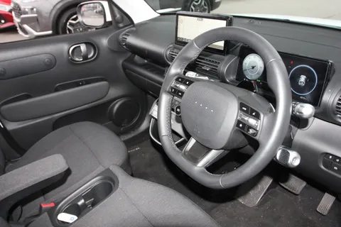 DG25CJV Hyundai Inster 85kW 02 49kWh 5dr Auto Thumbnail #14