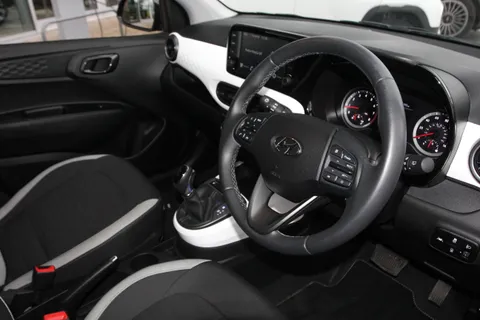 DH23LHC Hyundai i10 1.2 MPi Premium 5dr Auto Thumbnail #17