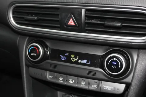 EG19SJU Hyundai Kona 1.0T GDi Blue Drive Premium 5dr Thumbnail #28