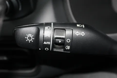 EN21WYR Hyundai Kona 1.6 GDi Hybrid SE Connect 5dr DCT Thumbnail #22