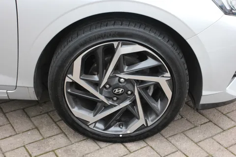 WG72UWP Hyundai i20 1.0T GDi 48V MHD Premium 5dr DCT Thumbnail #7