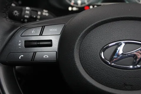 WG72UWP Hyundai i20 1.0T GDi 48V MHD Premium 5dr DCT Thumbnail #19