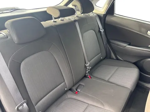 MA22PDV Hyundai Kona 1.6 GDi Hybrid SE Connect 5dr DCT Thumbnail #10