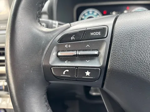 MA22PDV Hyundai Kona 1.6 GDi Hybrid SE Connect 5dr DCT Thumbnail #16