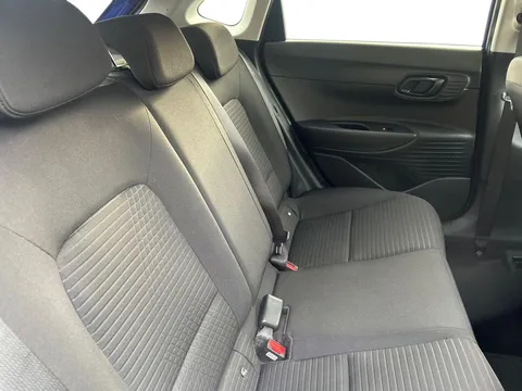 EN21XKP Hyundai i20 1.0T GDi 48V MHD Premium 5dr Thumbnail #10