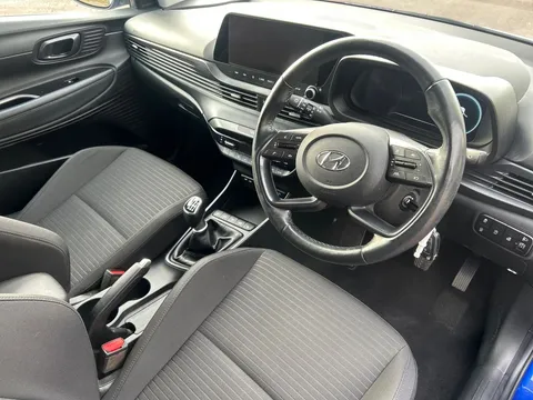 EN21XKP Hyundai i20 1.0T GDi 48V MHD Premium 5dr Thumbnail #17