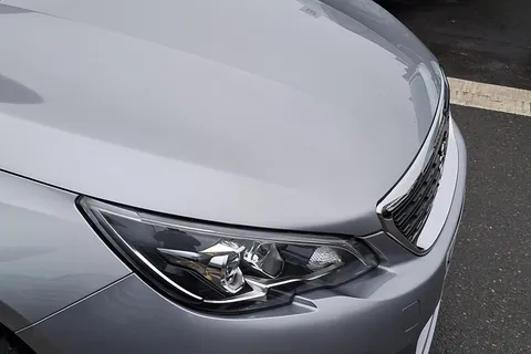 KJ19DXS Peugeot 308 1.2 PureTech 130 Allure 5dr Thumbnail #14