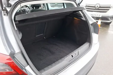 KJ19DXS Peugeot 308 1.2 PureTech 130 Allure 5dr Thumbnail #19