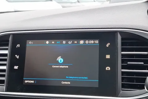 KJ19DXS Peugeot 308 1.2 PureTech 130 Allure 5dr Thumbnail #39