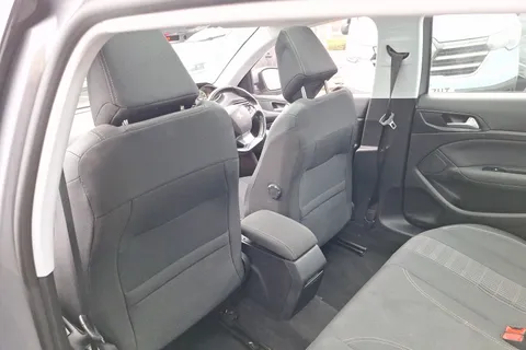 KJ19DXS Peugeot 308 1.2 PureTech 130 Allure 5dr Thumbnail #32