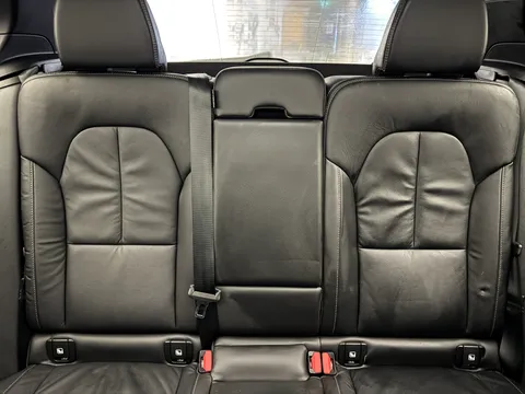 CF72EWG Volvo XC40 2.0 B4P Ultimate Dark 5dr Auto Thumbnail #15