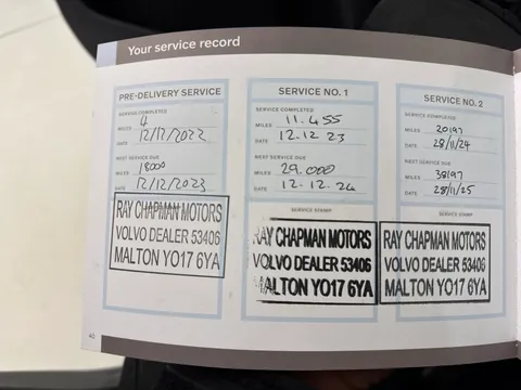 CF72EWG Volvo XC40 2.0 B4P Ultimate Dark 5dr Auto Thumbnail #16