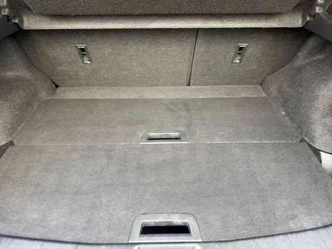 18 of 25 for Nissan Qashqai 1.2 DiG-T N-Connecta 5dr