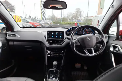 BN19WJZ Peugeot 2008 1.5 BlueHDi 120 Allure 5dr EAT6 Thumbnail #4