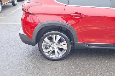 BN19WJZ Peugeot 2008 1.5 BlueHDi 120 Allure 5dr EAT6 Thumbnail #5