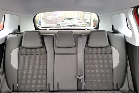 BN19WJZ Peugeot 2008 1.5 BlueHDi 120 Allure 5dr EAT6 Thumbnail #11