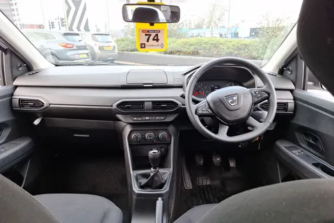 BD22VDX Dacia Jogger 1.0 TCe Essential 5dr Thumbnail #4