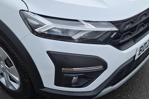 BD22VDX Dacia Jogger 1.0 TCe Essential 5dr Thumbnail #14