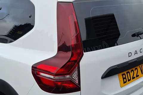 BD22VDX Dacia Jogger 1.0 TCe Essential 5dr Thumbnail #17
