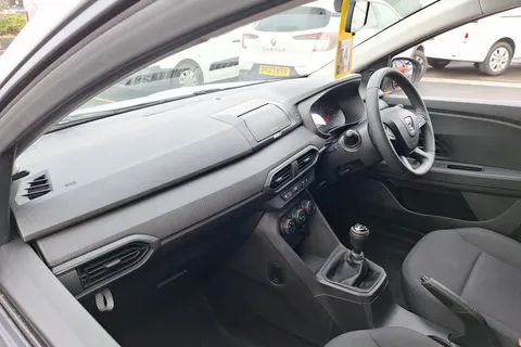 BD22VDX Dacia Jogger 1.0 TCe Essential 5dr Thumbnail #33